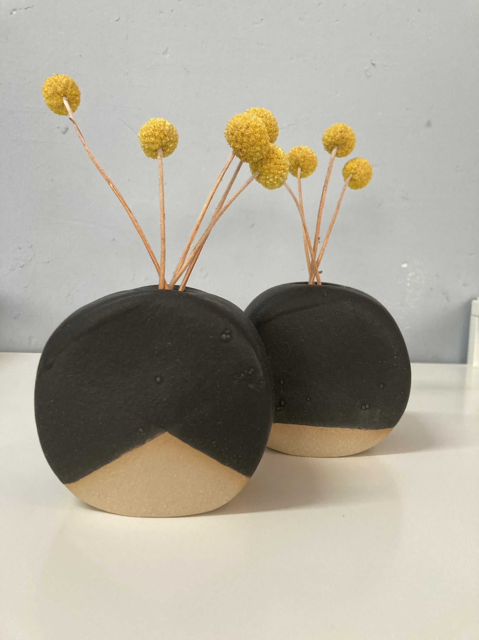 Handgemachtes Vasenduo glasiert in Black matt