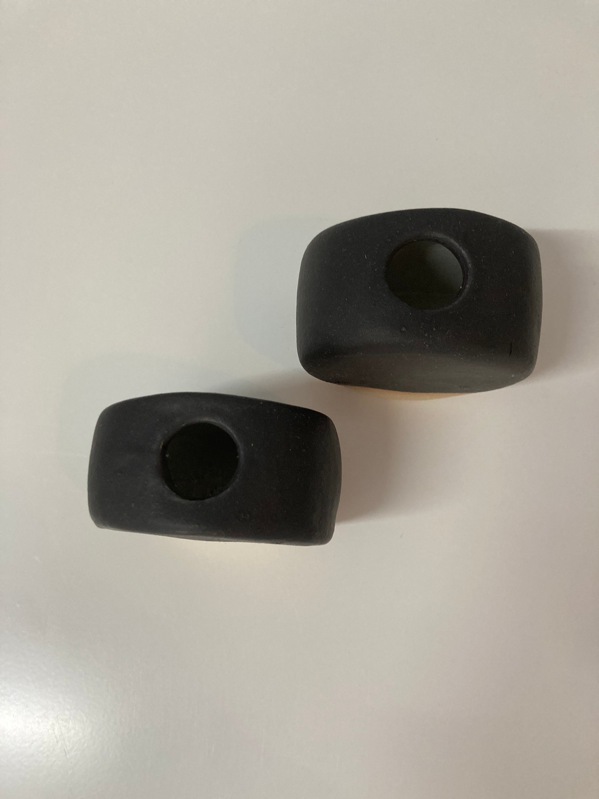 Handgemachtes Vasenduo glasiert in Black matt