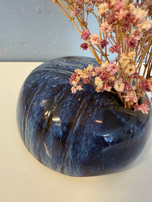 Handgemachte Vase Sternenhimmel glasiert in schwarz blau