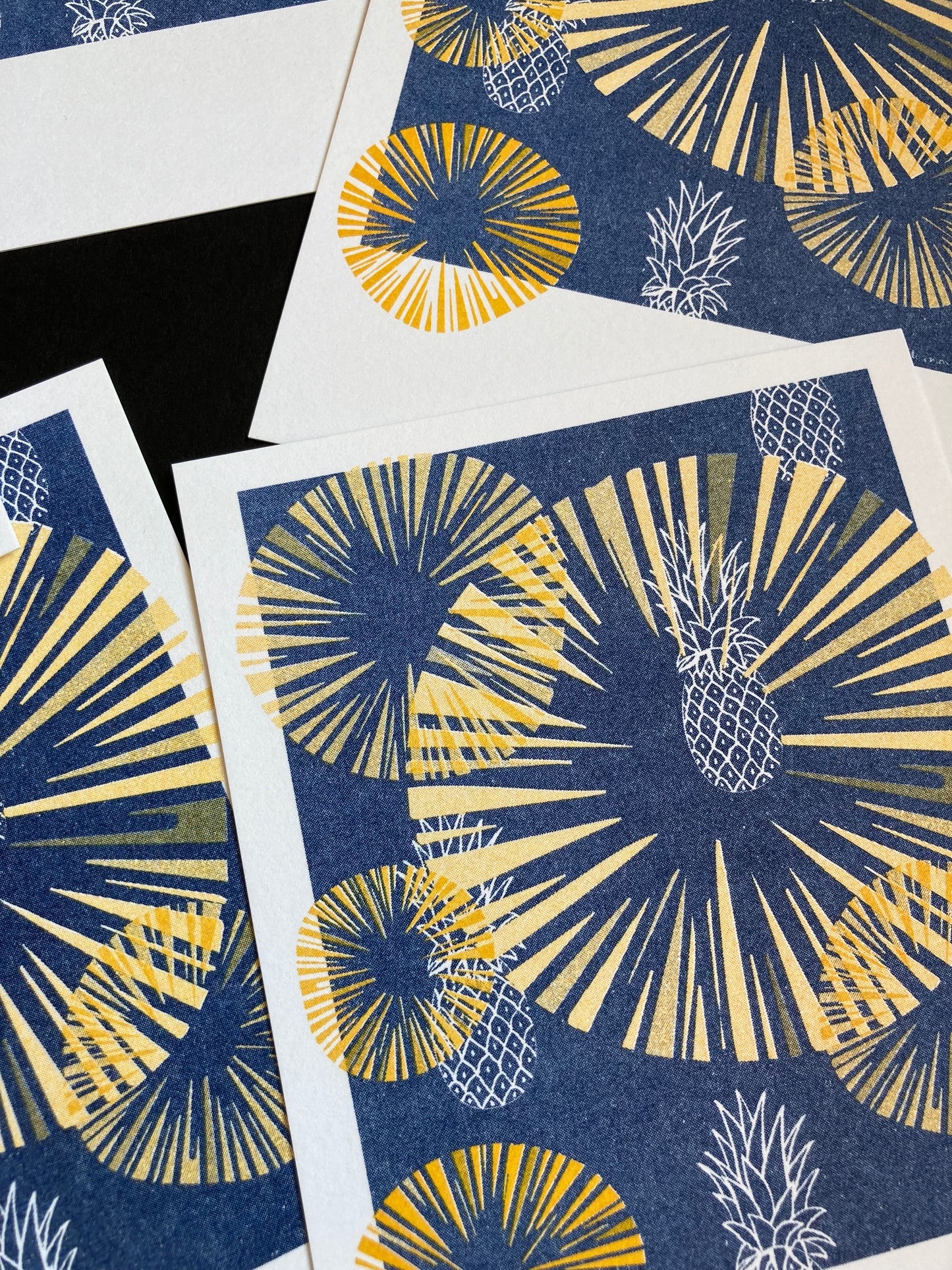 3 Risografiepostkarten Ananas