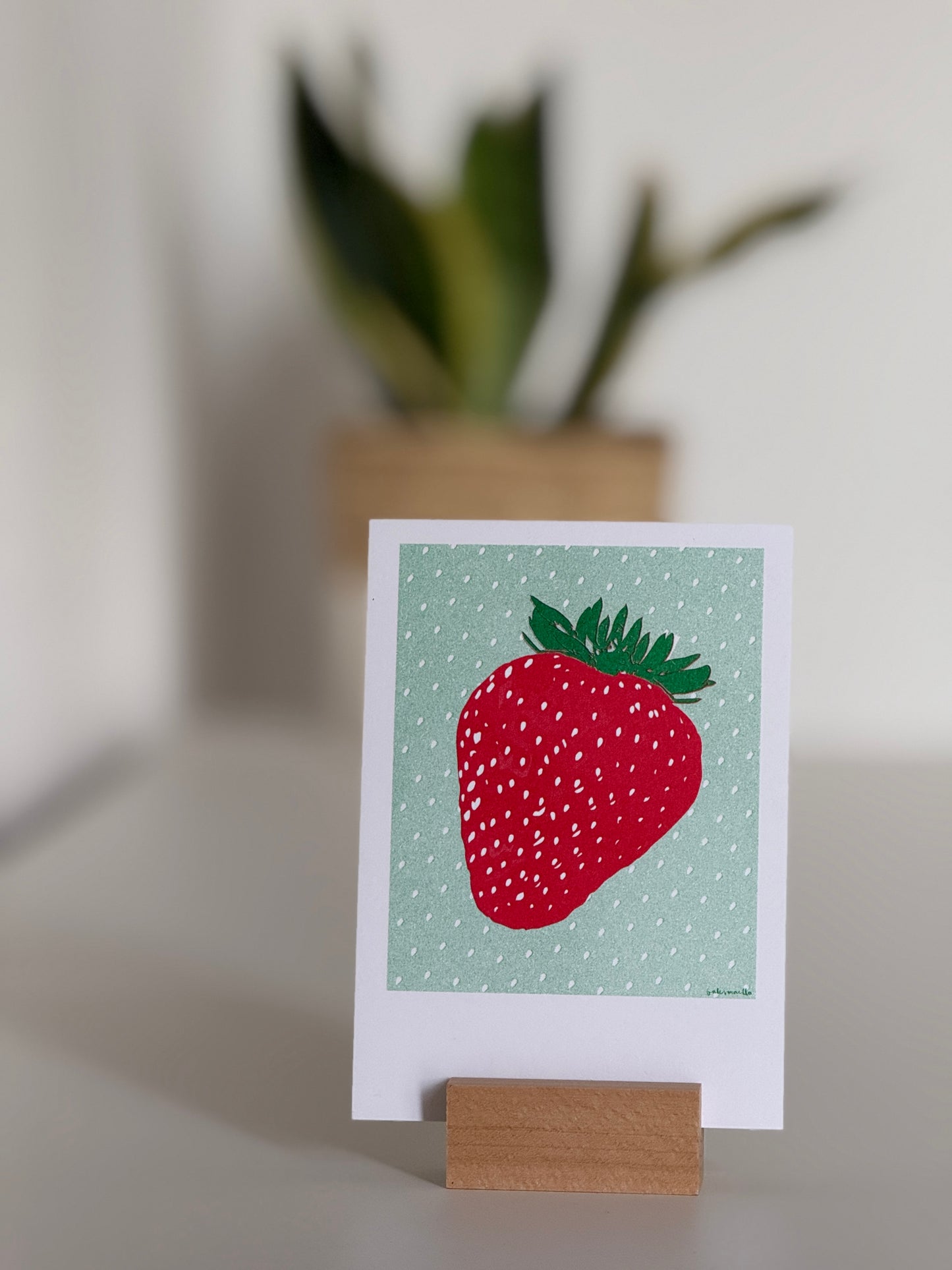 3er Pack Risografie Postkarte Erdbeere