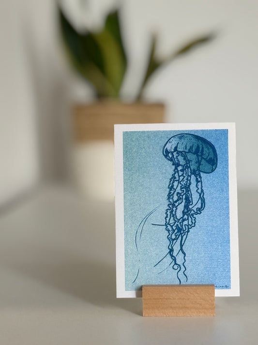 DINA 6 Risografie Postkarte Qualle