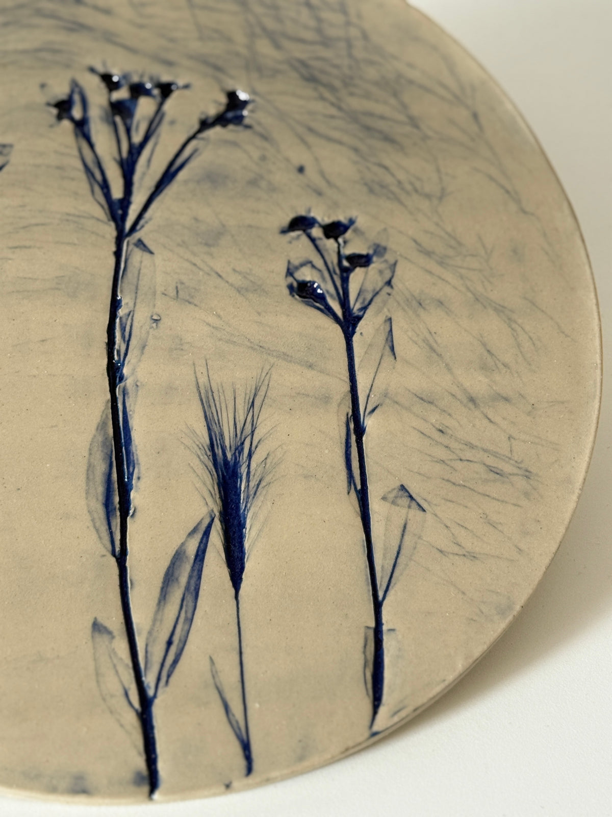 Handgemachter Untersetzer Flowers rund