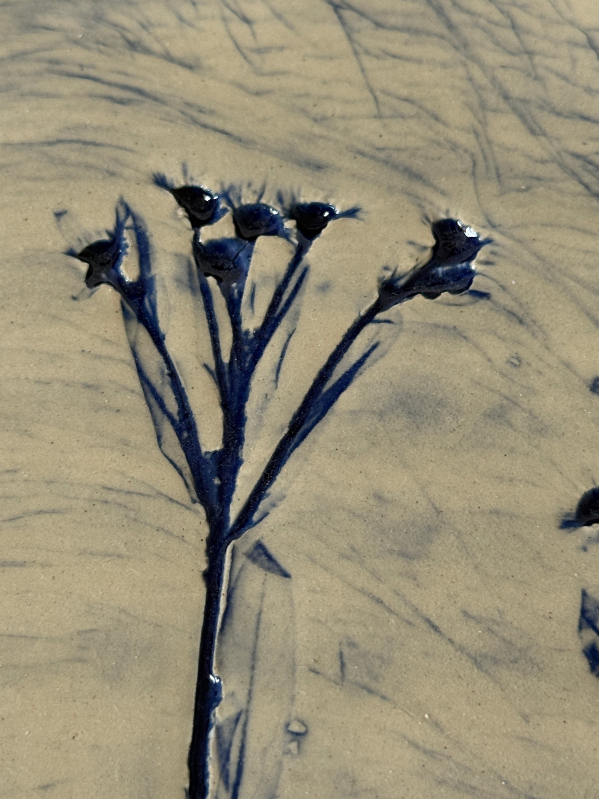 Handgemachter Untersetzer Flowers rund